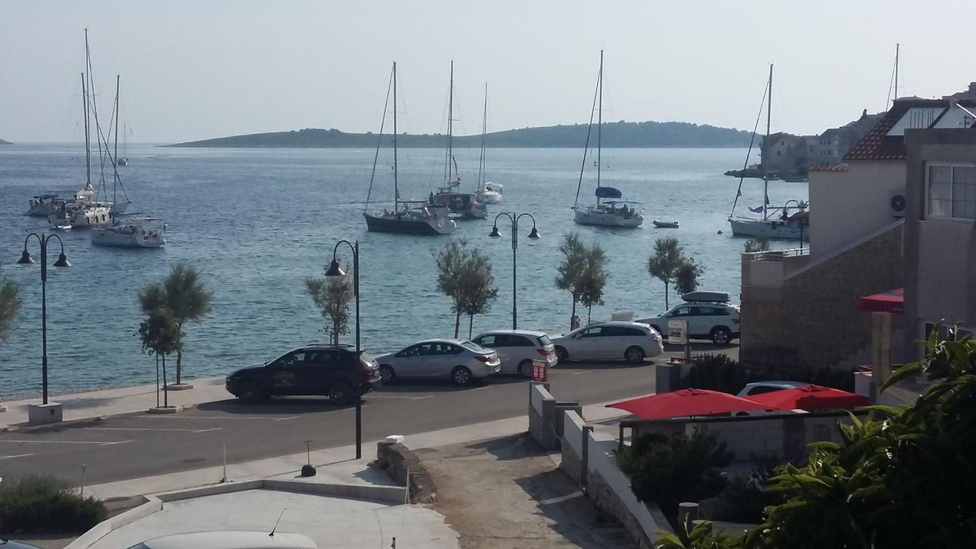 Apartments Mateo - 60M From Sea พรีมอชเตน ภายนอก รูปภาพ